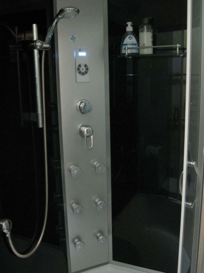 Private Apartment In Tallin Talin Exterior foto